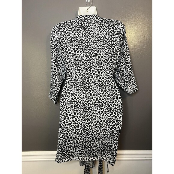 Rene Rofe Sleepwear Robe Womens Medium Black White Leopard Print Belted Kimono - Picture 4 of 5